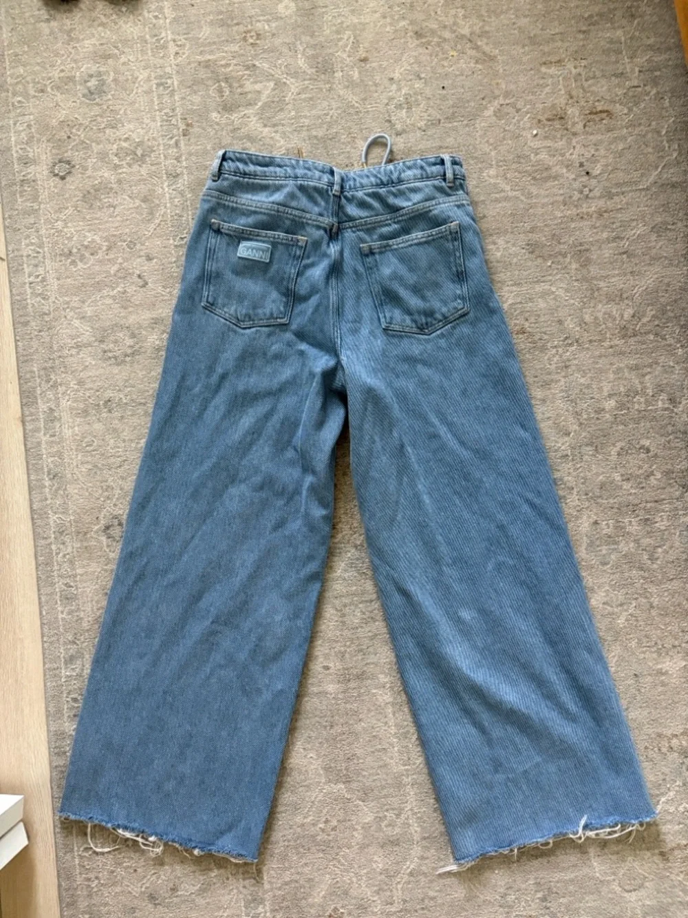 Ganni Wide Leg Jeans – Size 31 - Picture 7 of 8